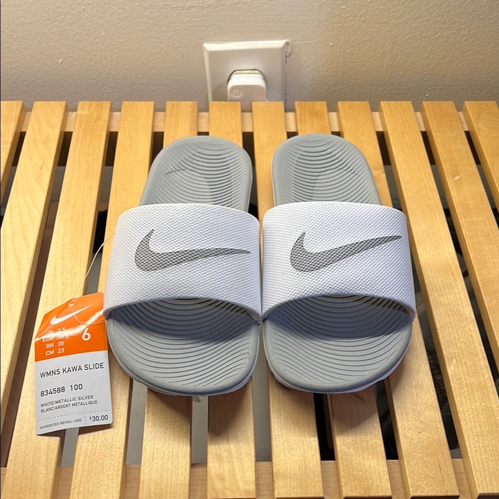 Nike Women's Kawa Slide Sandals - White and Gray